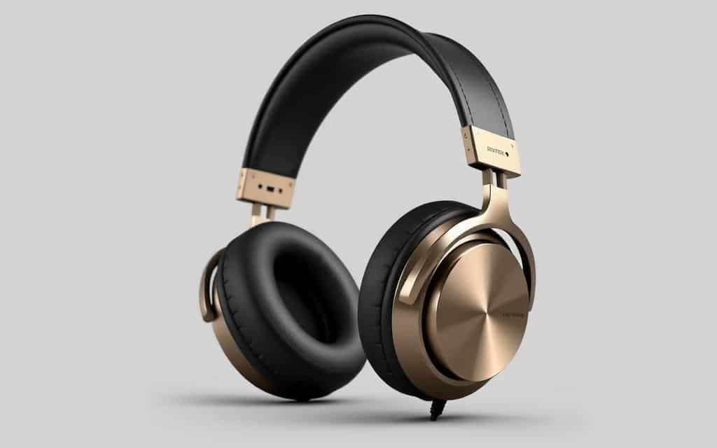 Generate an image of Cambridge Audio Melomania P100 headphones